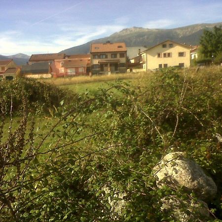 Parque Sierra Norte Rascafría Exterior foto